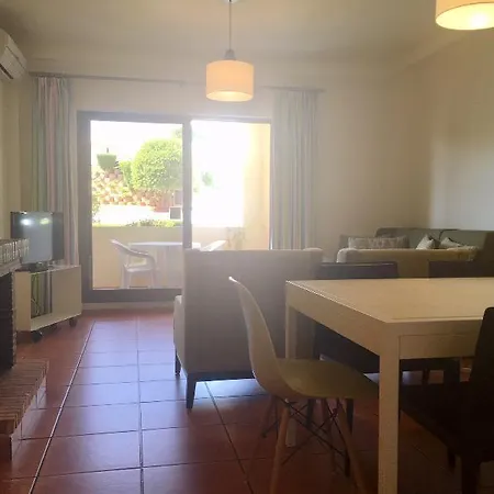 Apartamentos Vila Praia 3* Olhos de Agua (Albufeira)